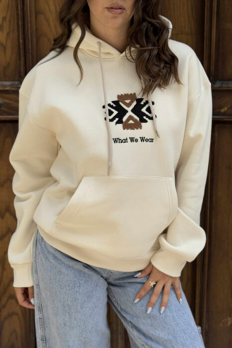 FLUFFY ONE COLOR FRONT LOGO WOMEN HOODIE CREAM/KREM - 4