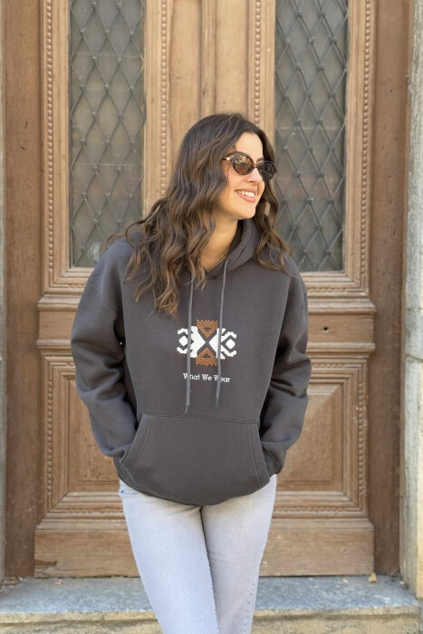 FLUFFY ONE COLOR FRONT LOGO WOMEN HOODIE DARK GREY/GEE - 2