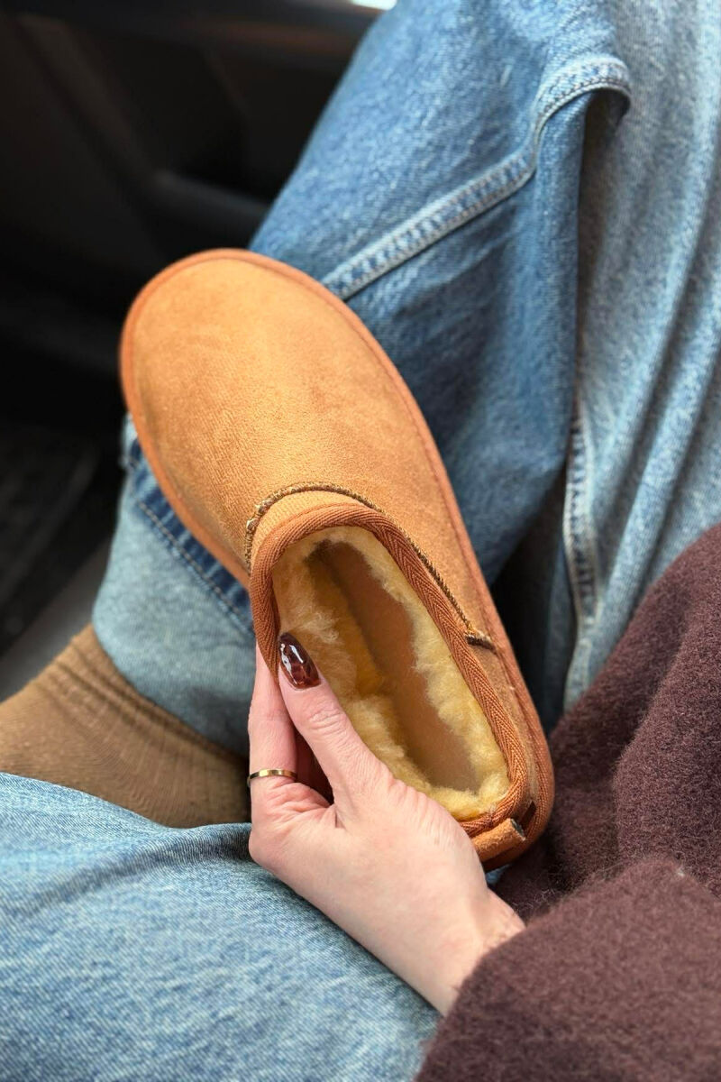 FLUFFY ONE COLOR SHORT WOMEN UGG BROWN/KAFE - 5