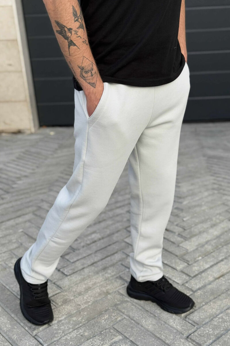 FLUFFY ONE COLOR SIMPLE MEN JOGGERS WHITE-E BARDHE - 3