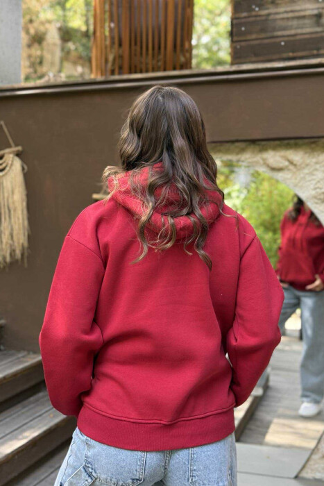 FLUFFY ONE COLOR SMALL FRONT WRITTING WOMEN HOODIE RED/E KUQE - 3