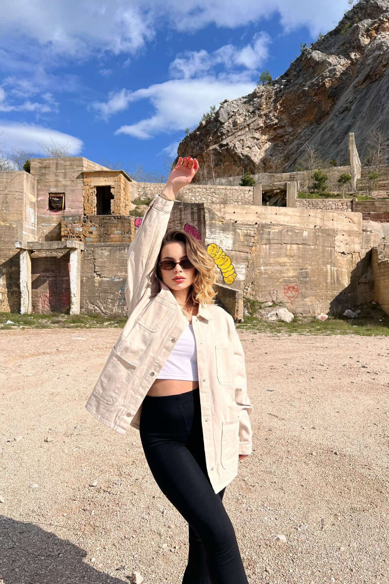 FOUR FRONT POCKETS ONE COLOR DENIM WOMEN JACKET CREAM/KREM - 2