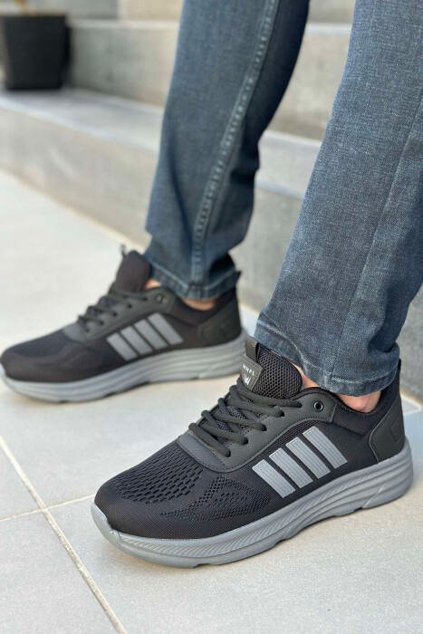 FOUR STRIPE DESIGN PLATFORM MEN SNEAKERS BLACK-GREY/ZEGR - 1