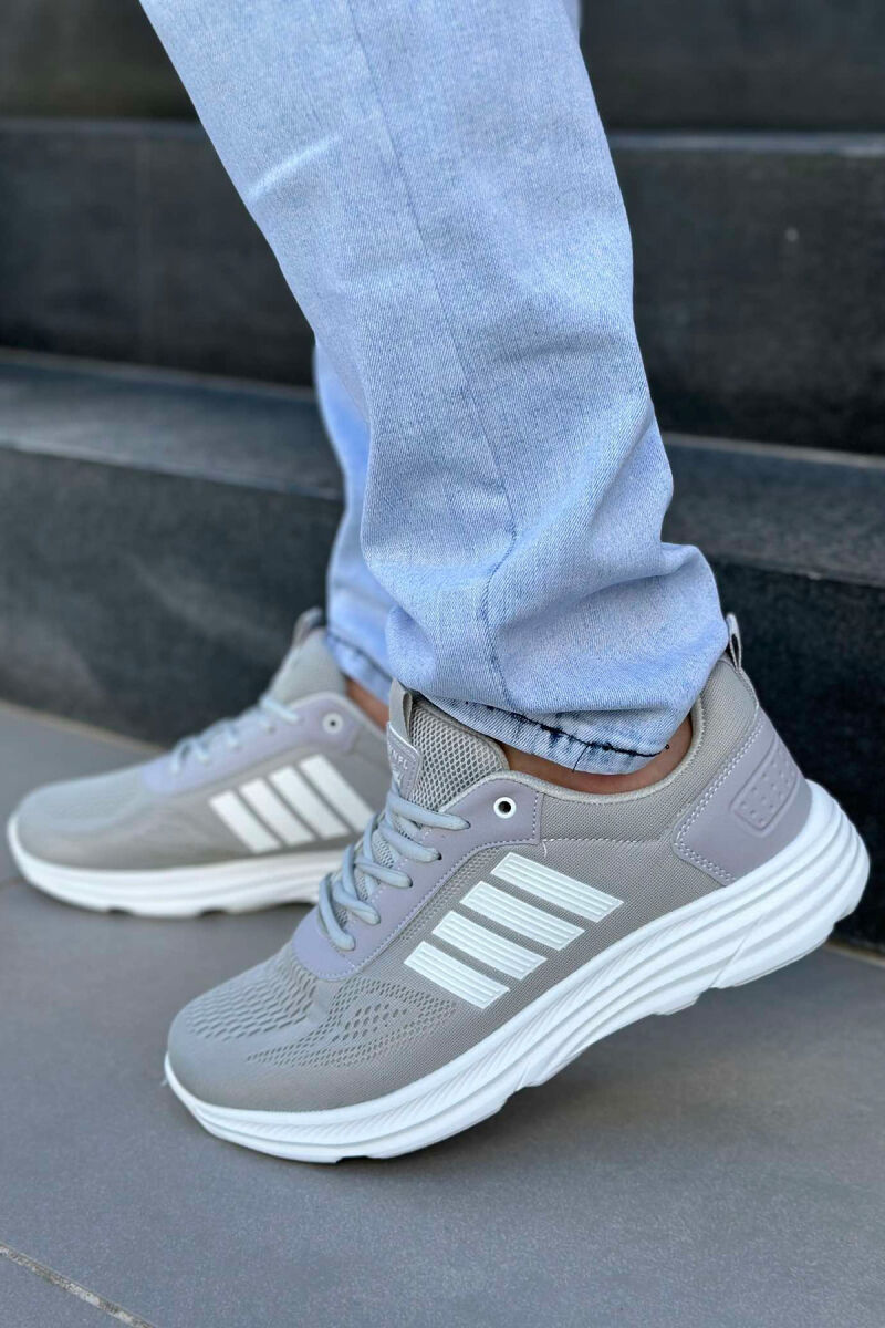 FOUR STRIPE DESIGN PLATFORM MEN SNEAKERS LIGHT GREY/GZ - 4