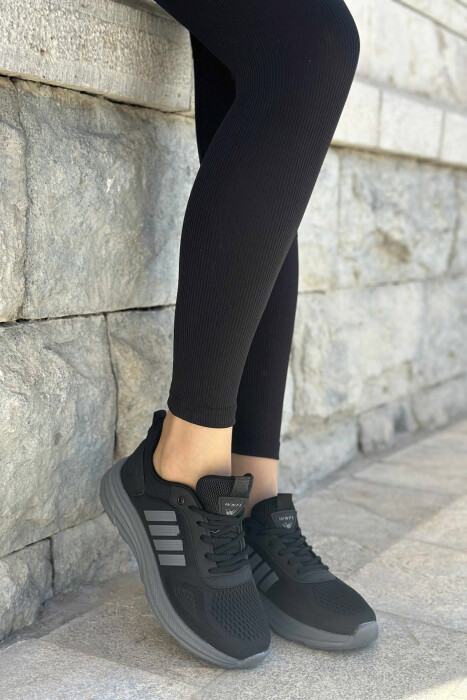 FOUR STRIPES PLATFORM SIMPLE WOMEN SNEAKERS BLACK-GREY/ZEGR 