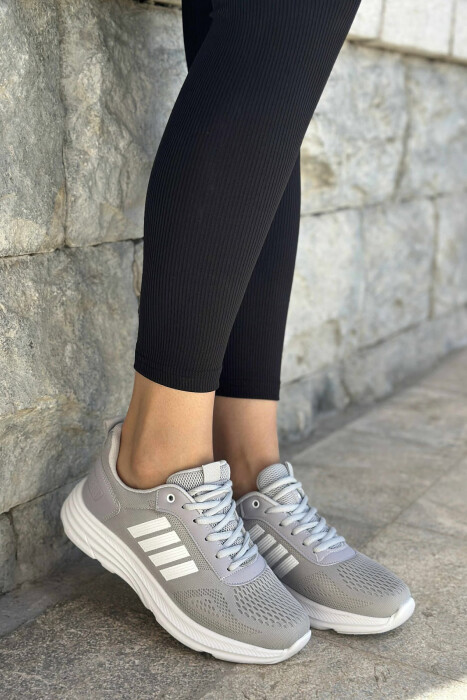 FOUR STRIPES PLATFORM SIMPLE WOMEN SNEAKERS GREY-WHITE/GRBA - 1