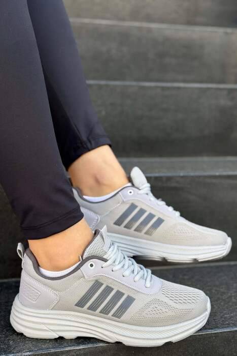 FOUR STRIPES PLATFORM SIMPLE WOMEN SNEAKERS LIGHT GREY/GZ 