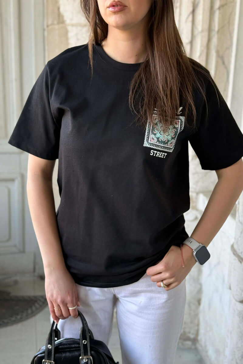 FRONT & BACK IMAGE SIMPLE WOMEN T-SHIRT + 6 PAIR SOCKS BLACK/ E ZEZE - 4