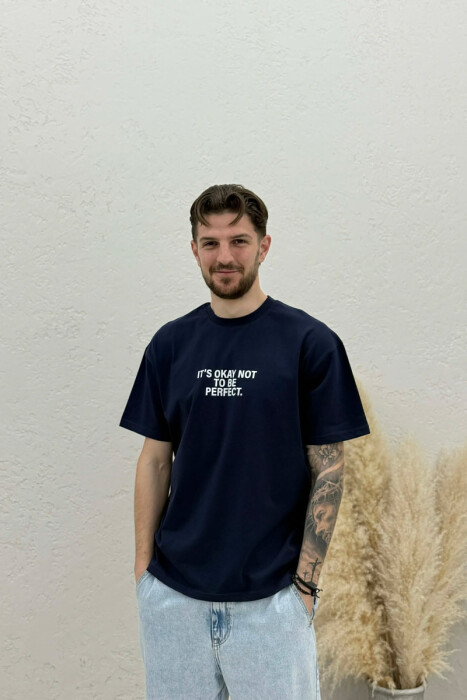 T-SHIRT ME SHKRIME PARA & PAS PER MESHKUJ NE NGJYRE BLU 