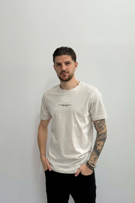 T-SHIRT ME SHKRIME TE VOGLA PER MESHKUJ NE NGJYRE KREM 