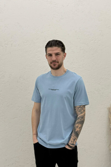 T-SHIRT ME SHKRIME TE VOGLA PER MESHKUJ NE NGJYRE BLU TE ZBARDHUR - 