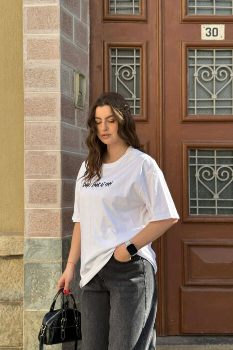 FRONT WRITTINGS & BACK IMAGE WOMAN T-SHIRT + ONE PACKET SOCKS WHITE-E BARDHE - 4