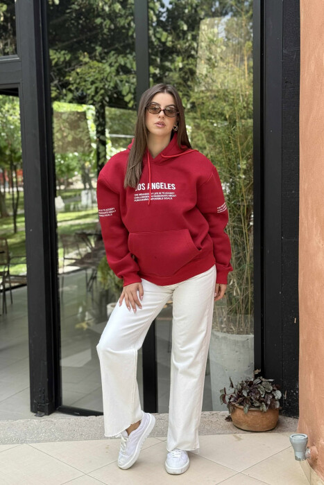 HOODIE NJË NGJYRËSHE ME PUSH DHE ME SHKRIME NË PJESËN PARA PËR FEMRA NË NGJYRË TË KUQE 