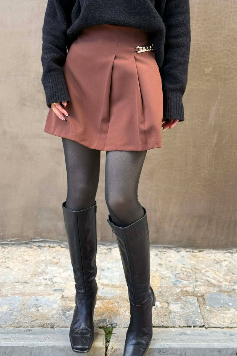 FUND PANTALLONE I THJESHTE ME DETAJE ZINXHIRASH PER FEMRA NE NGJYRE KAFE - 6