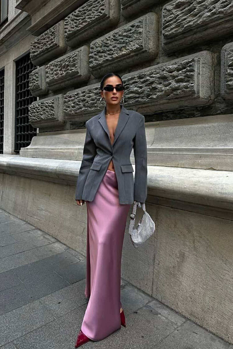 FUND SATEN PËR FEMRA NË NGJYRËN LEJLA E ZBARDHUR - 1