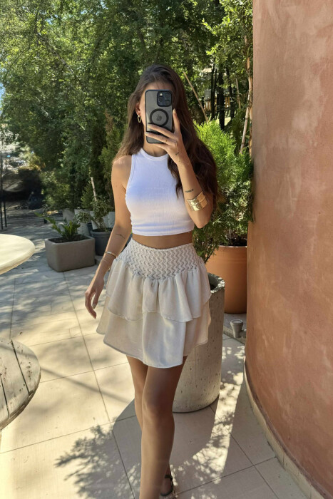 FUNDPANTALLONË NJËNGJYRËSHE PËR FEMRA NË NGJYRËN KREM - 2