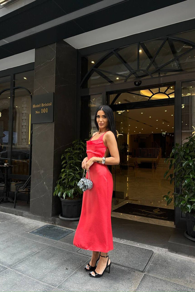 FUSTAN I GJATE ME PJESEN PAS TE HAPUR PER FEMRA NE NGJYRE SALMON - 2