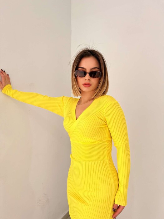 FUSTAN I GJATË NJË NGJYRËSH PËR FEMRA NË NGJYRËN E VERDHË - 6