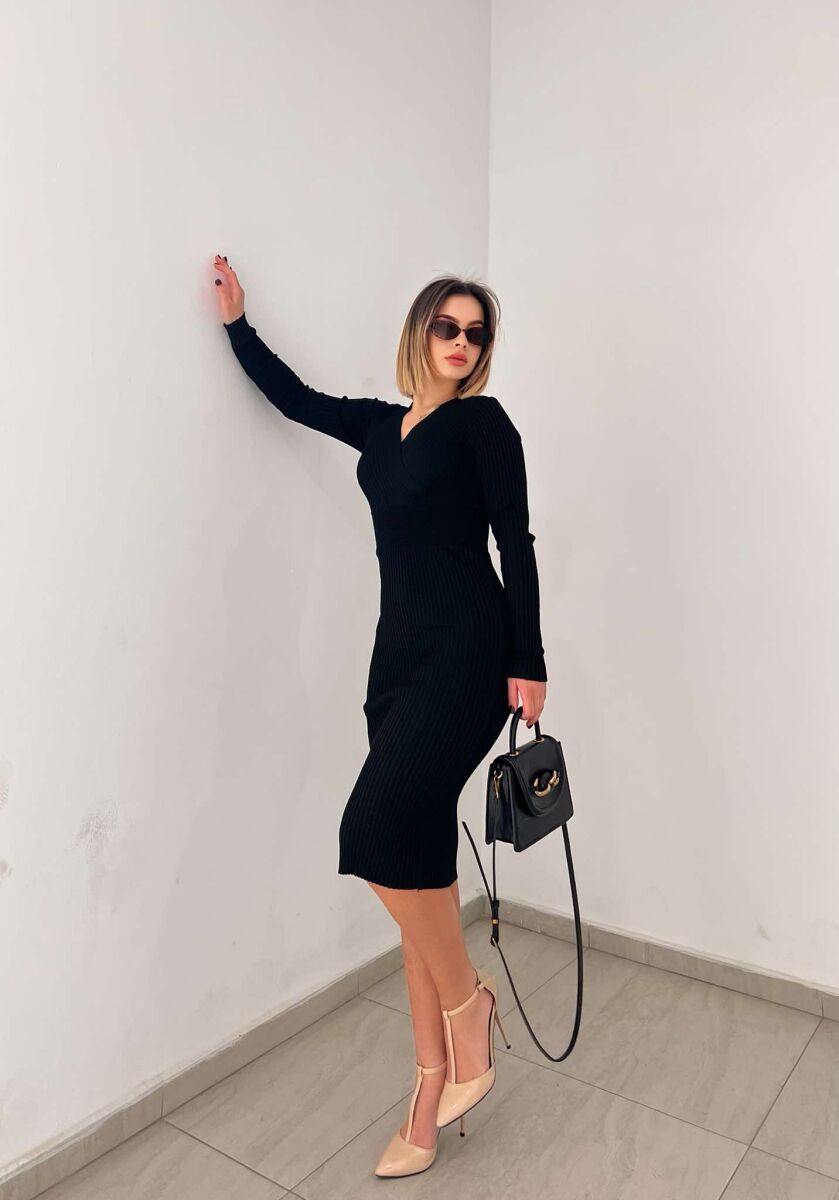 FUSTAN I GJATË NJË NGJYRËSH PËR FEMRA NË NGJYRËN E ZEZË - 7