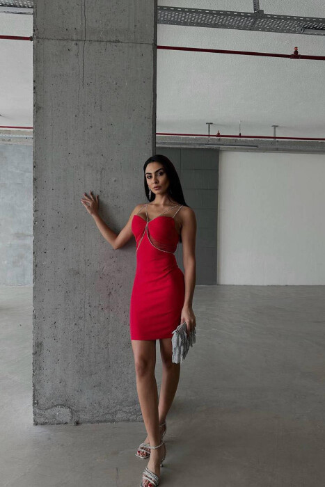 FUSTAN ME DETAJE PËR FEMRA NË NGJYRËN E KUQE - 4