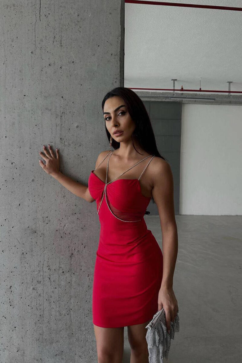 FUSTAN ME DETAJE PËR FEMRA NË NGJYRËN E KUQE - 5