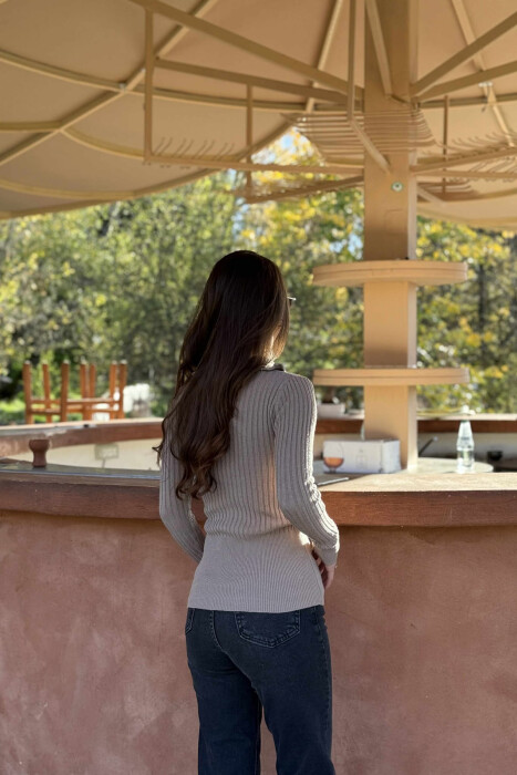 GJYSËM GOLF PËR FEMRA ME ZINXHIR NË NGJYRË KAFE - 3