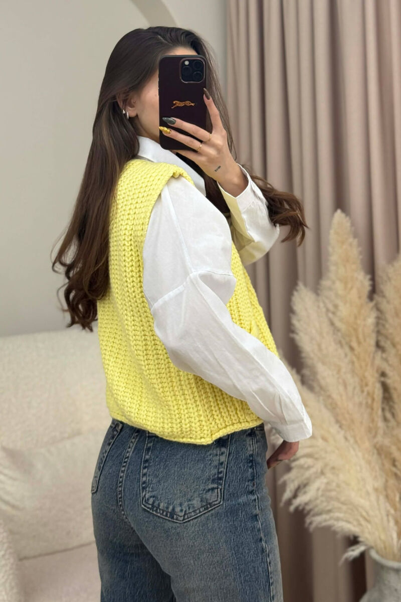 GOLD BUTTONS SIMPLE KNIT WOMEN VEST YELLOW/E VERDHE - 5