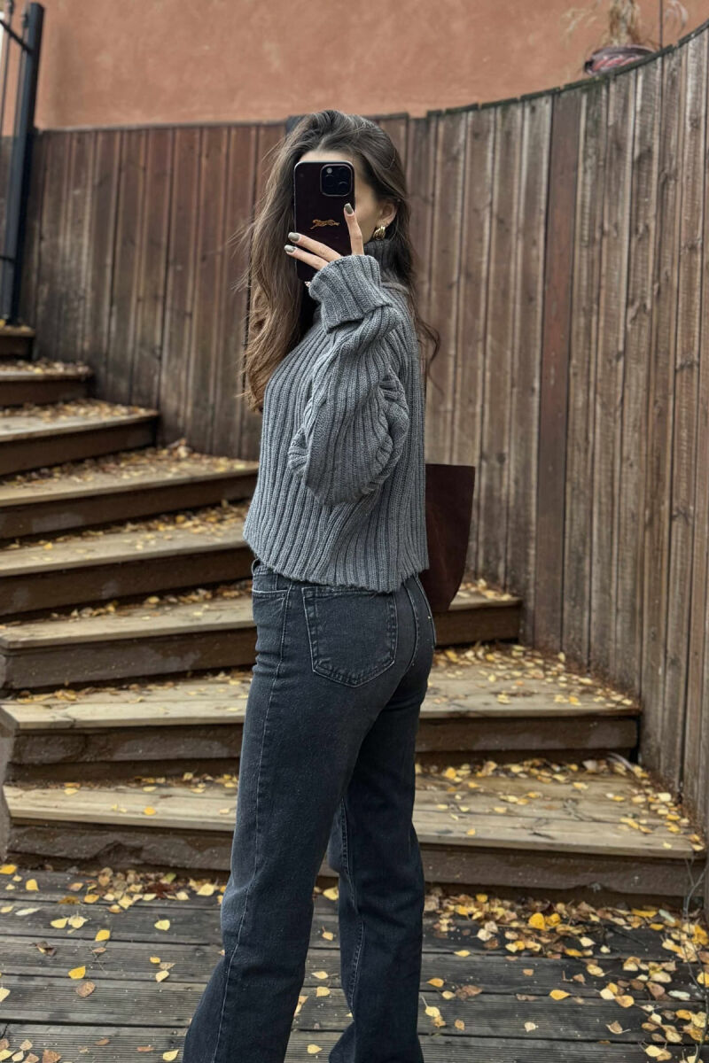 GOLF I THJESHTË PËR FEMRA NË NGJYRËN GRI - 4