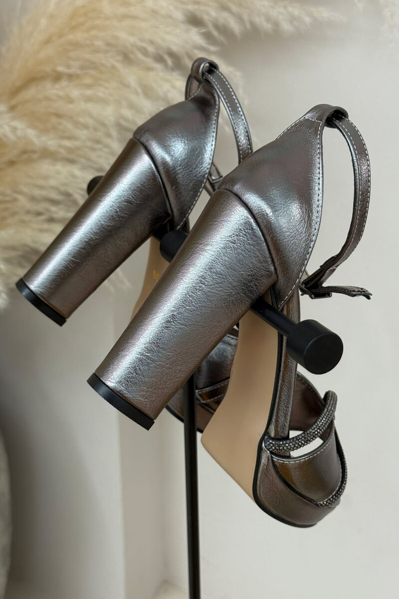 HIGH HEEL DIAMOND DETAILS WOMEN SANDALS BRONX/BRONX - 2