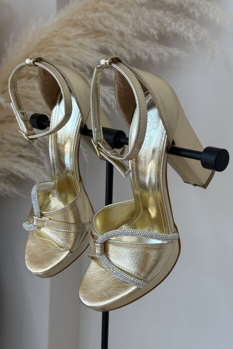 HIGH HEEL DIAMOND DETAILS WOMEN SANDALS GOLDEN ROD/GOLD - KLAUDIO FASHION