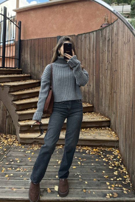 HIGH NECK CROPPED KNITTED WOMEN SWEATER GREY/GRI - KLAUDIO FASHION