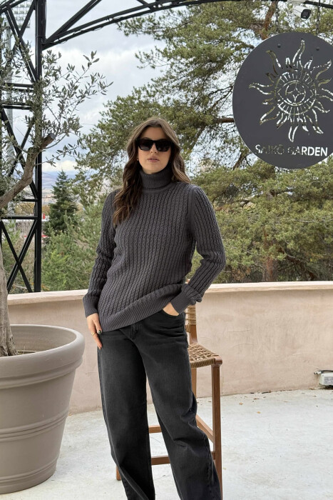 TRIKO NJE NGJYRESHE ME JAKE GOLF PER FEMRA NE NGJYRE GRI TE ERRET - KLAUDIO FASHION