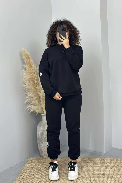 KOSTUM ME PUSH PËR FEMRA NË NGJYRËN E ZEZË - KLAUDIO FASHION