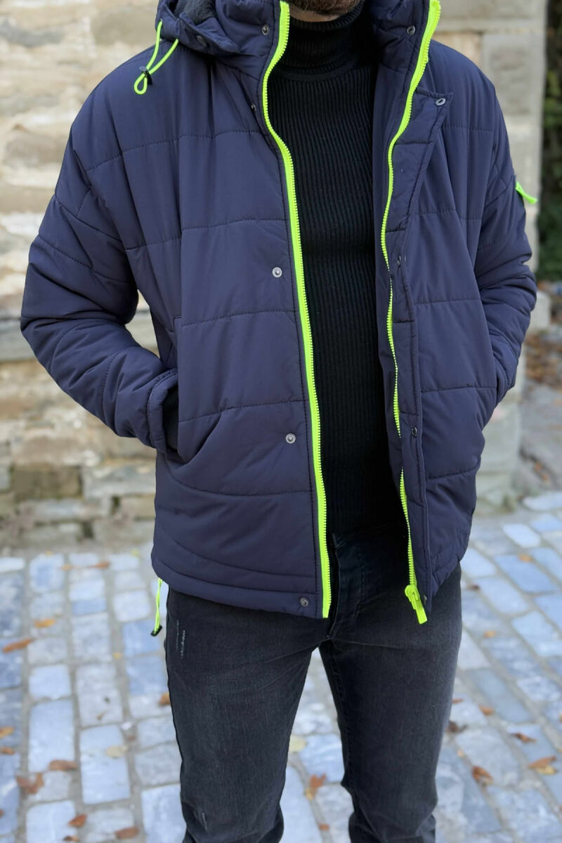 HOODED MEN PUFFER JACKET DARK BLUE/BEE - 3