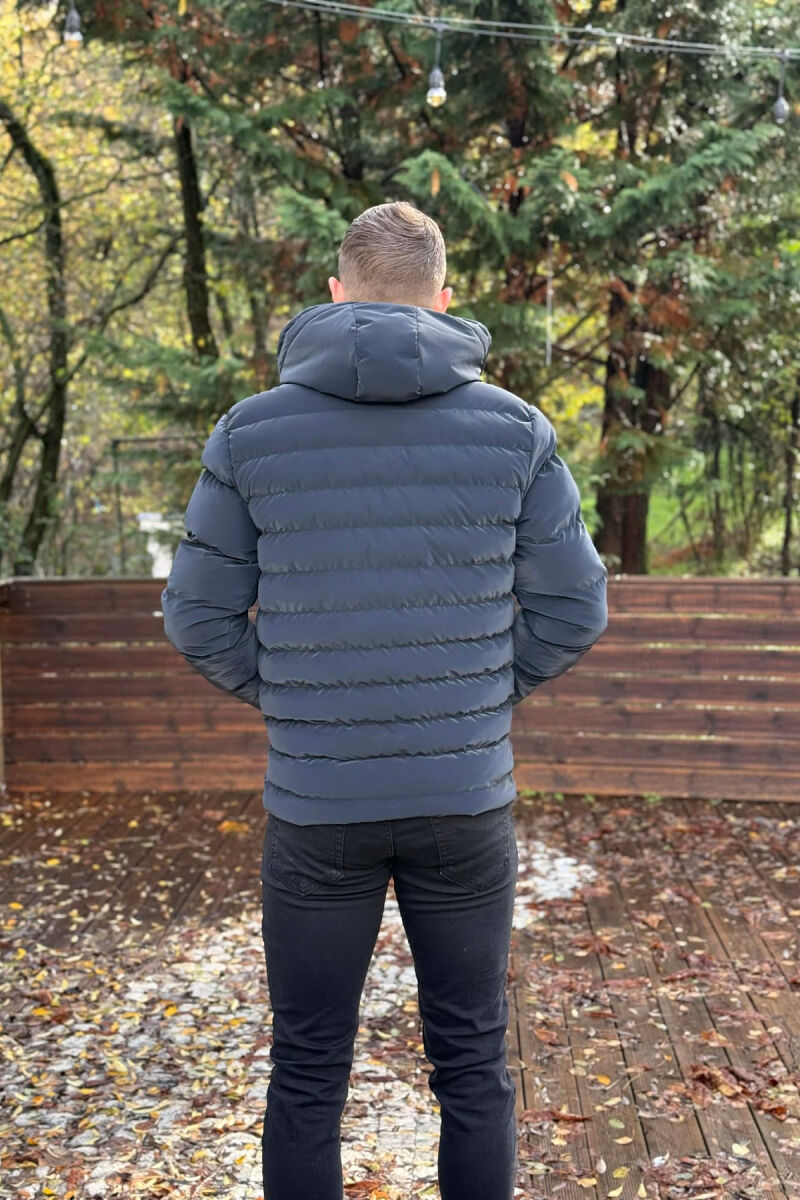 HOODED ONE COLOR MEN PUFFER JACKET DARK BLUE/BEE - 2