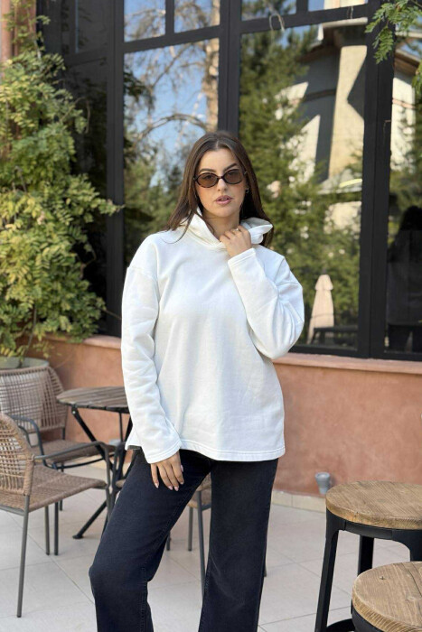 HOODIE E THJESHTË NJË NGJYRËSHE ME PUSH PËR FEMRA NË NGJYRË TË BARDHË - KLAUDIO FASHION