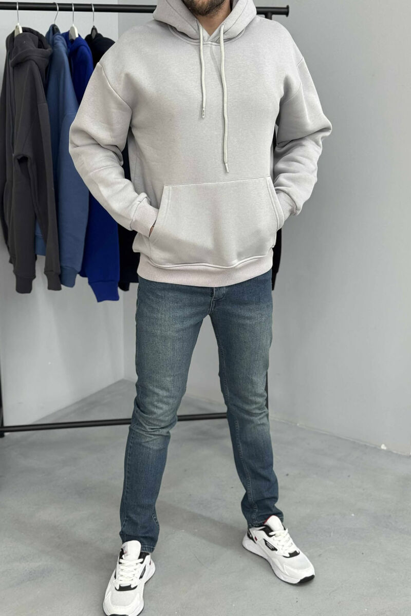 HOODIE E THJESHTË NJËNGJYRËSHE ME PUSH PËR MESHKUJ NË NGJYRËN GRI - 1