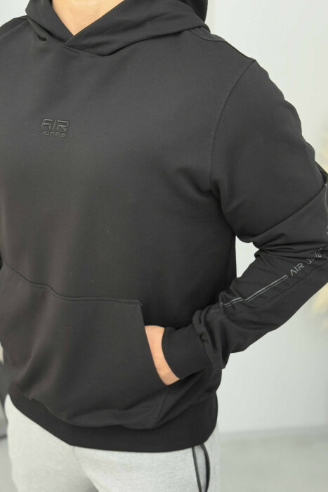 HOODIE ME LOGO TË THJESHTË TË VOGËL PARA PËR MESHKUJ NË NGJYRËN E ZEZË - 4