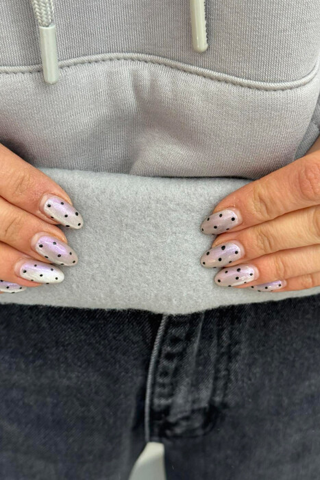 HOODIE ME PUSH ME SHKRIME NE PJESEN E PASME PER FEMRA NE NGJYRE GRI - 4