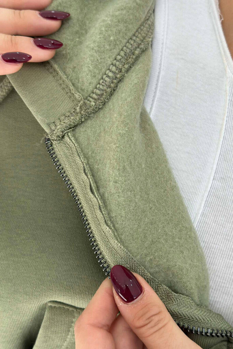 HOODIE ME ZINXHIR DHE ME PUSH NJË NGJYRËSHE PËR FEMRA NË NGJYRËN MENTE - 3