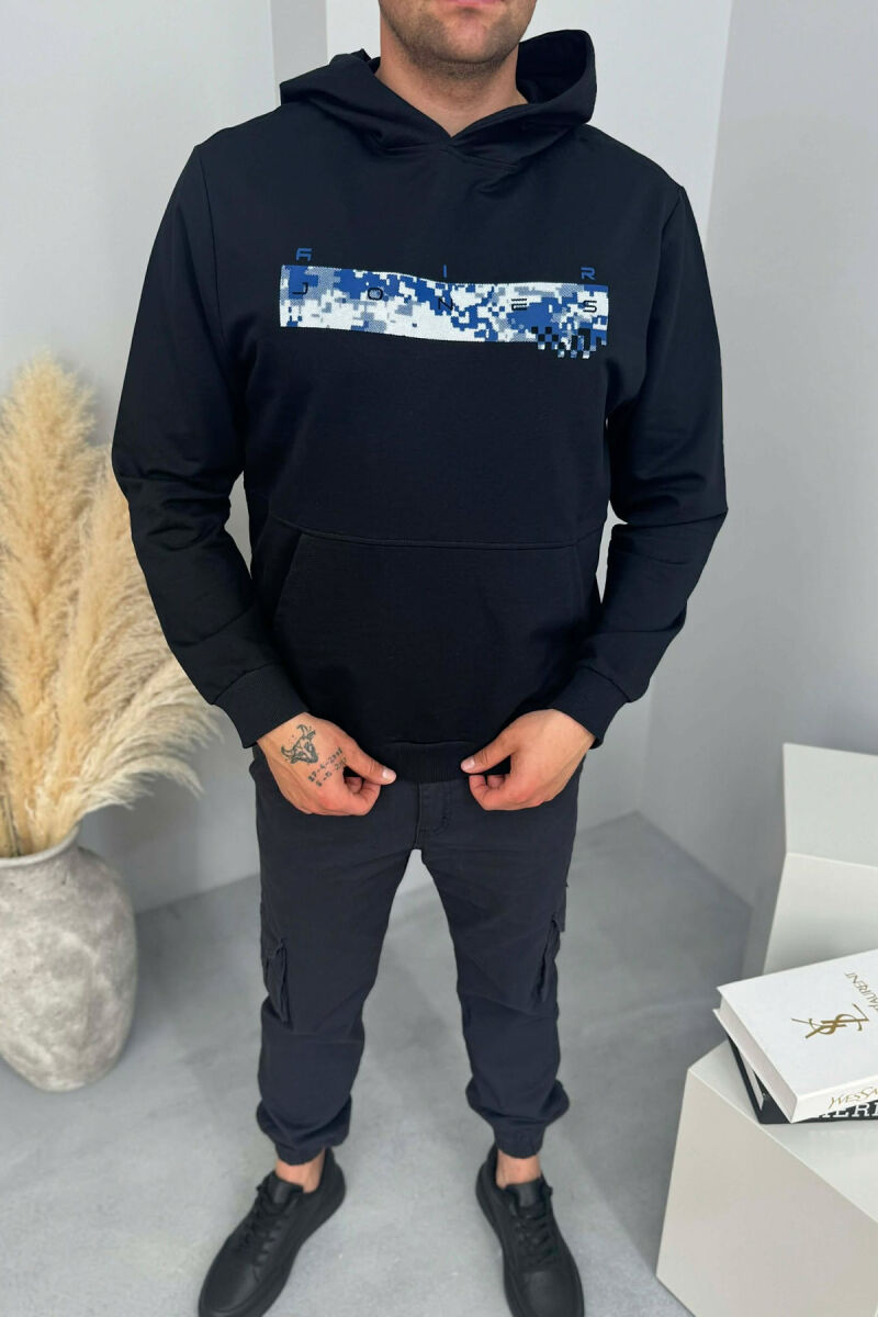 HOODIE NJË NGJYRËSHE ME DIZAJN TË THJESHTË PËR MESHKUJ NË NGJYRËN E ZEZË - 2