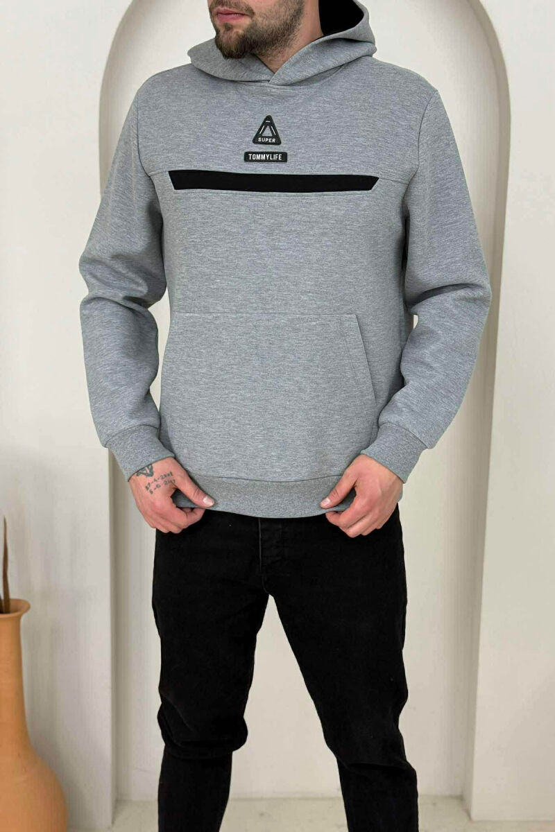 HOODIE NJË NGJYRËSHE ME LOGO NË PJESËN PARA PËR MESHKUJ NË NGJYRËN GRI - 1