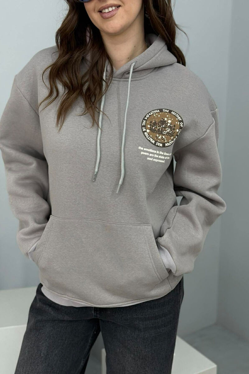 HOODIE NJE NGJYRESHE ME PUSH DHE DIZAJN NË PJESEN E PASME PER FEMRA NE NGJYRE GRI - 4