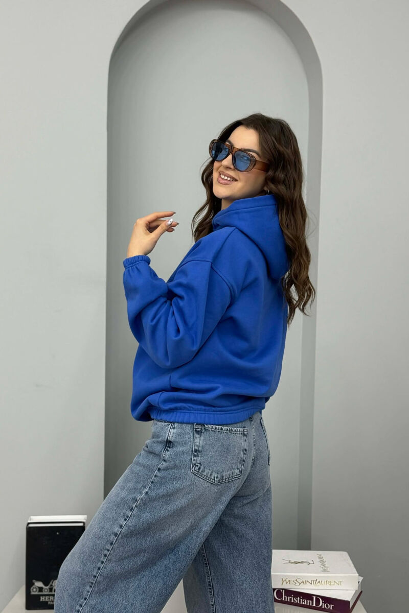 HOODIE NJE NGJYRESHE ME PUSH PER FEMRA NE NGJYRE BLU - 2