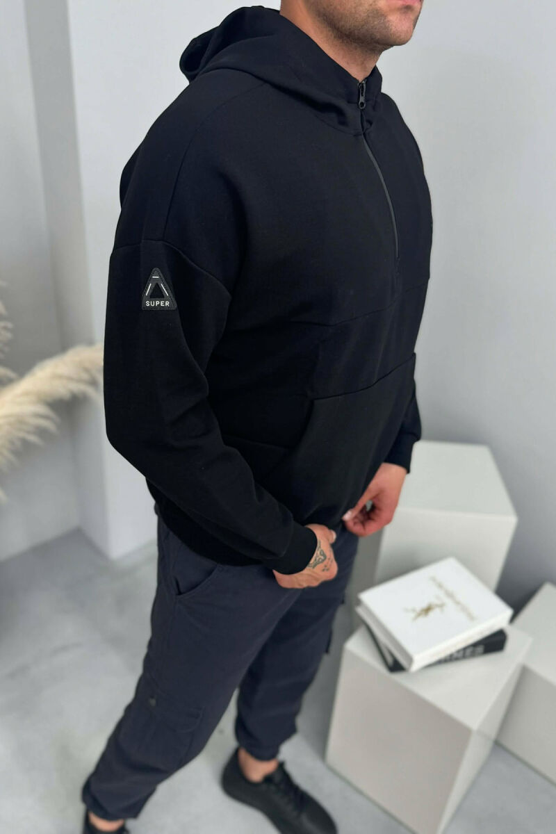 HOODIE NJËNGJYRËSHE ME JAKË ME ZINXHIR PËR MESHKUJ NË NGJYRËN E ZEZË - 3