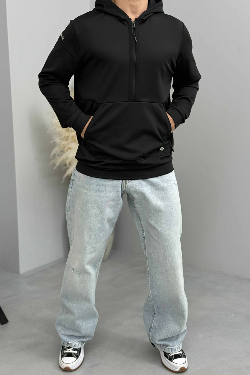 HOODIE NJËNGJYRËSHE ME JAKË ME ZINXHIR PËR MESHKUJ NË NGJYRËN E ZEZË - 2