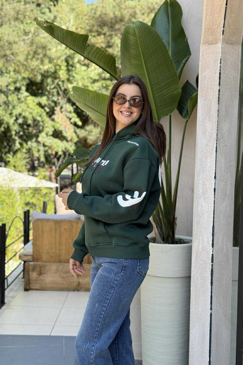 HOODIE NJËNGJYRËSHE ME PUSH DHE SHKRIM PËR FEMRA NË NGJYRËN JESHILE - 1