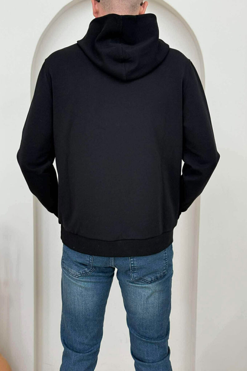 HOODIE NJËNGJYRËSHE ME SHKRIME PARA PËR MESHKUJ NË NGJYRËN E ZEZË - 3