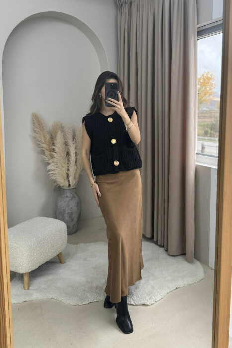 JELEK I THJESHTË ME KOPSA GOLD PËR FEMRA NË NGJYRË TË ZEZË - 2