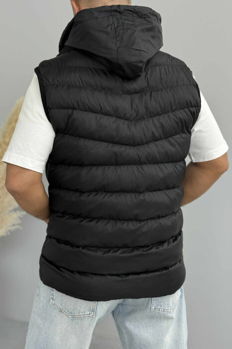 JELEK ME KAPUC DHE XHEPA ME ZINXHIR PËR MESHKUJ NË NGJYRËN E ZEZË - 3